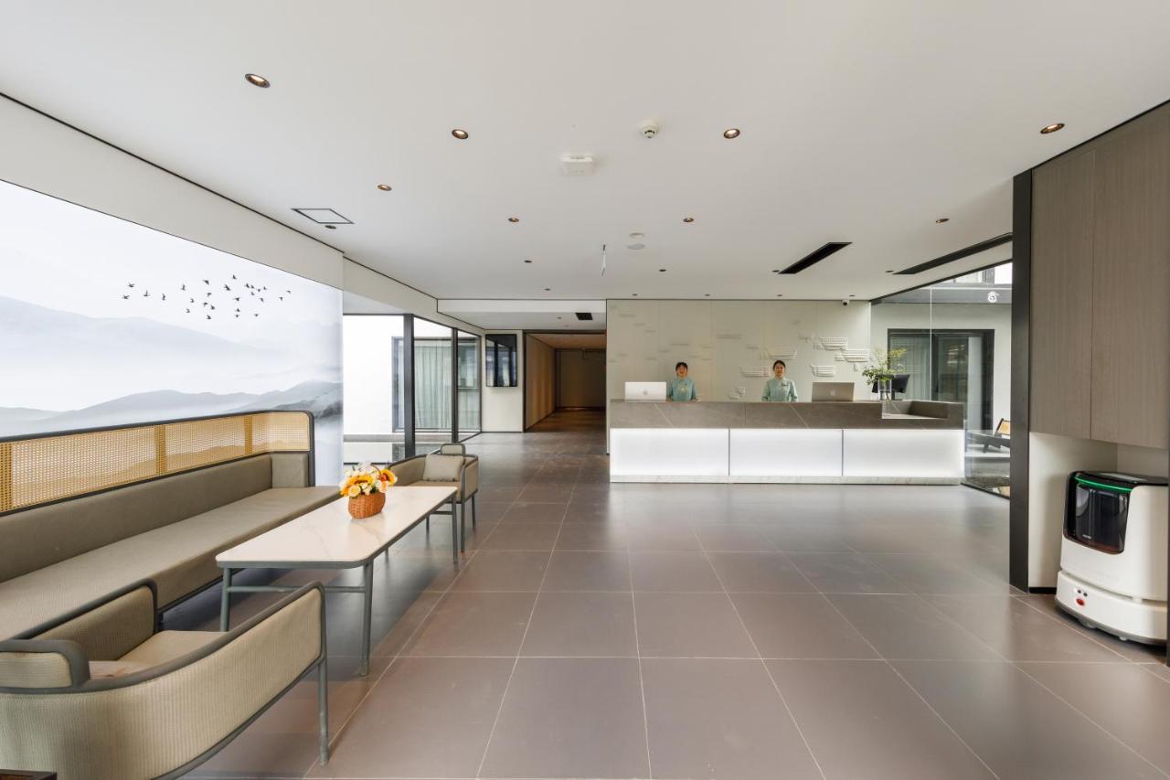 Gongxili - Xige Hotel Free Welcome Tea And Dessert 成都 エクステリア 写真